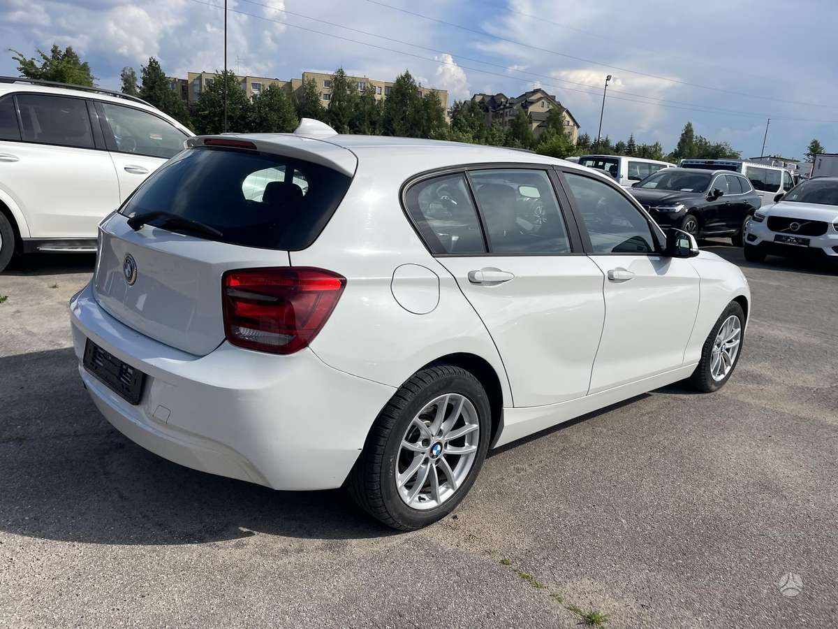 BMW 116, 1.6 l., Хэтчбек