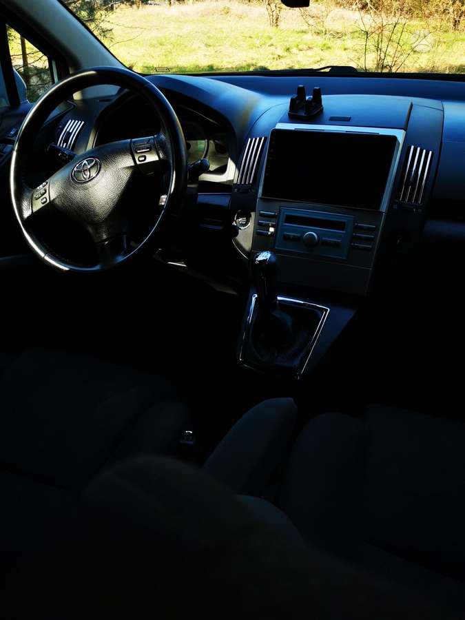 Toyota Corolla Verso - 6