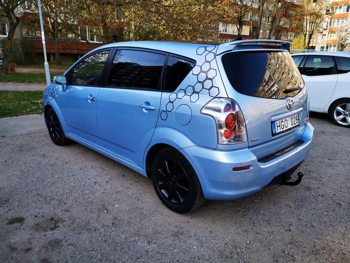Toyota Corolla Verso - 9