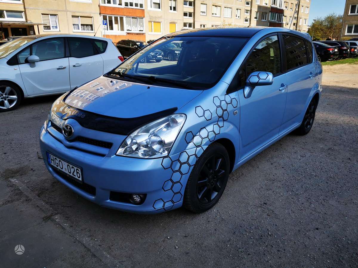 Toyota Corolla Verso - 10