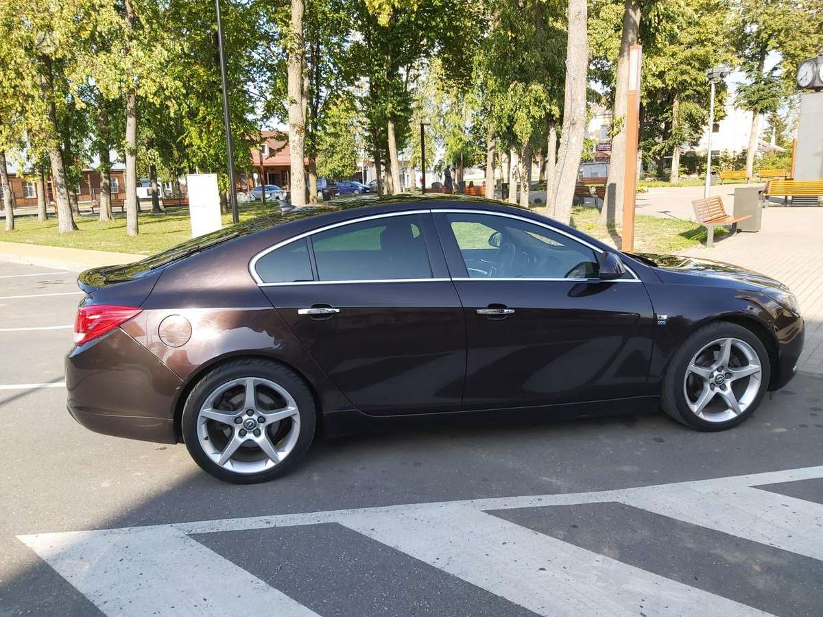Opel Insignia, 2.0 l., Хэтчбек