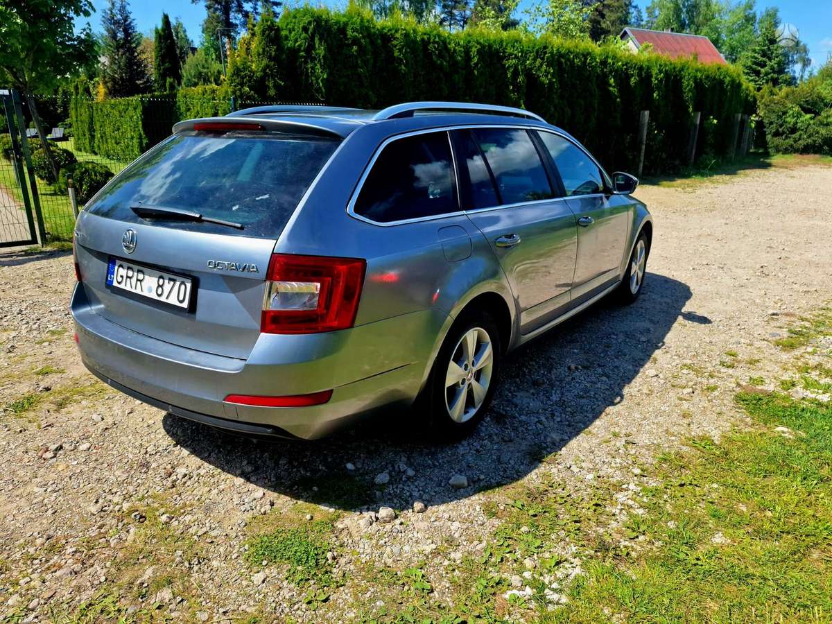 Škoda Octavia - 2