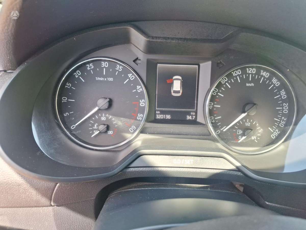 Škoda Octavia - 10