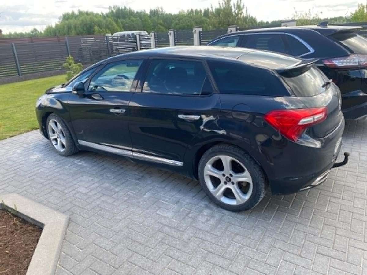 Citroen DS5, 2.0 l., Хэтчбек