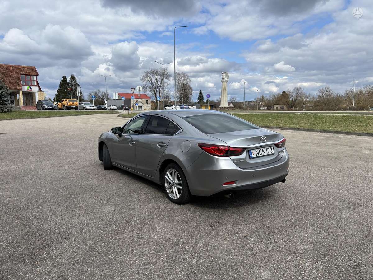 Mazda 6, 2.2 l., Седан
