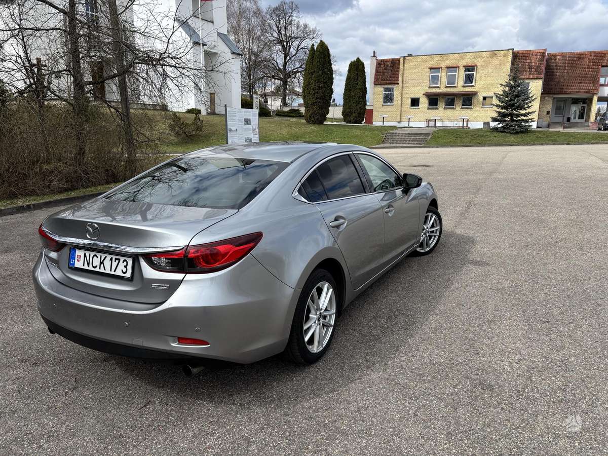 Mazda 6, 2.2 l., Седан