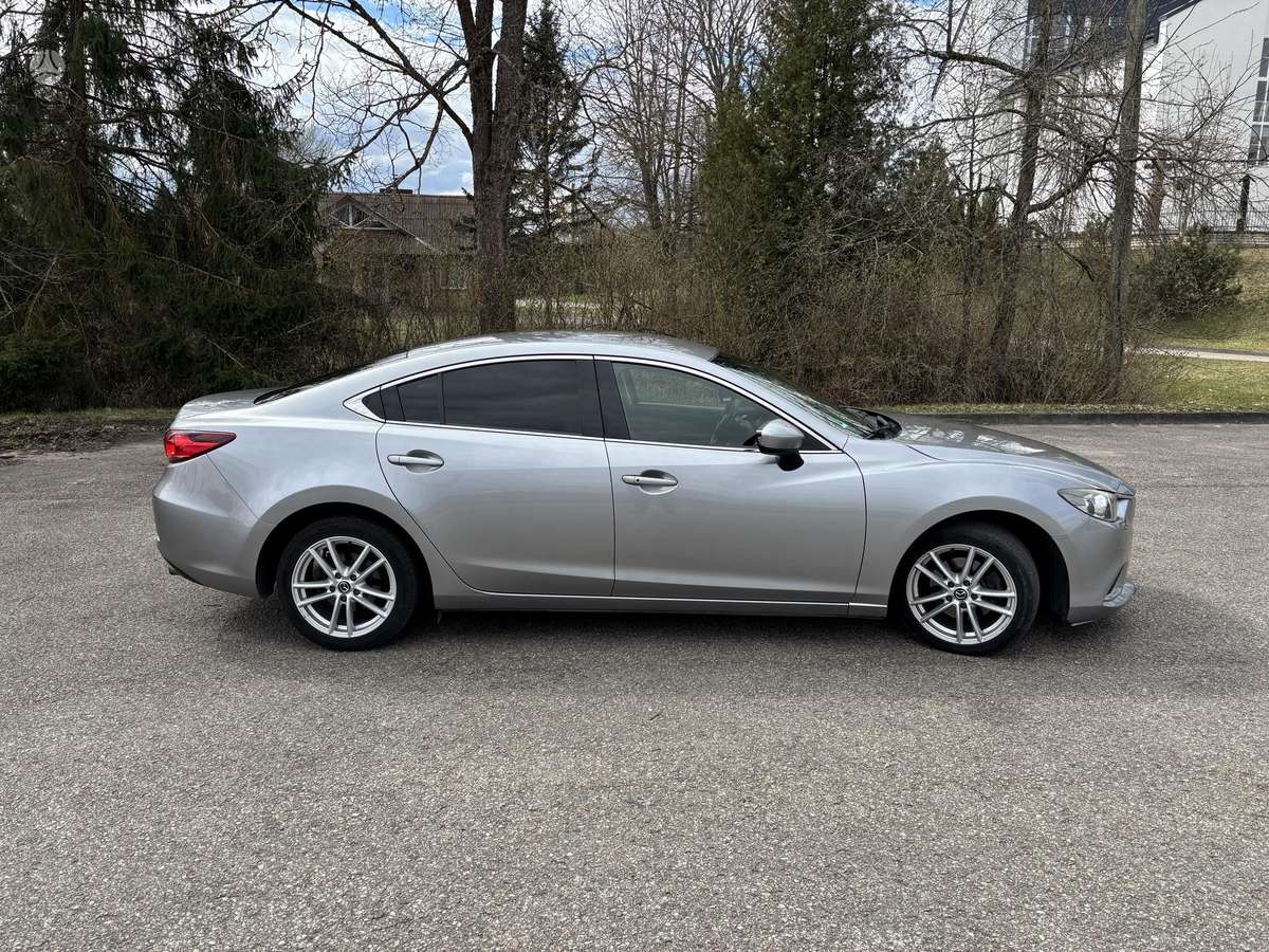 Mazda 6, 2.2 l., Седан