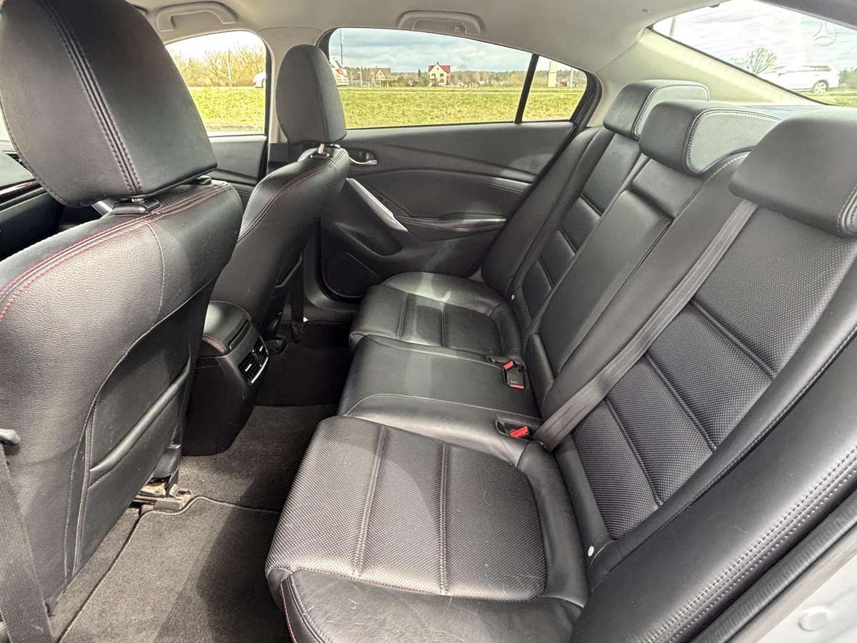 Mazda 6, 2.2 l., Седан