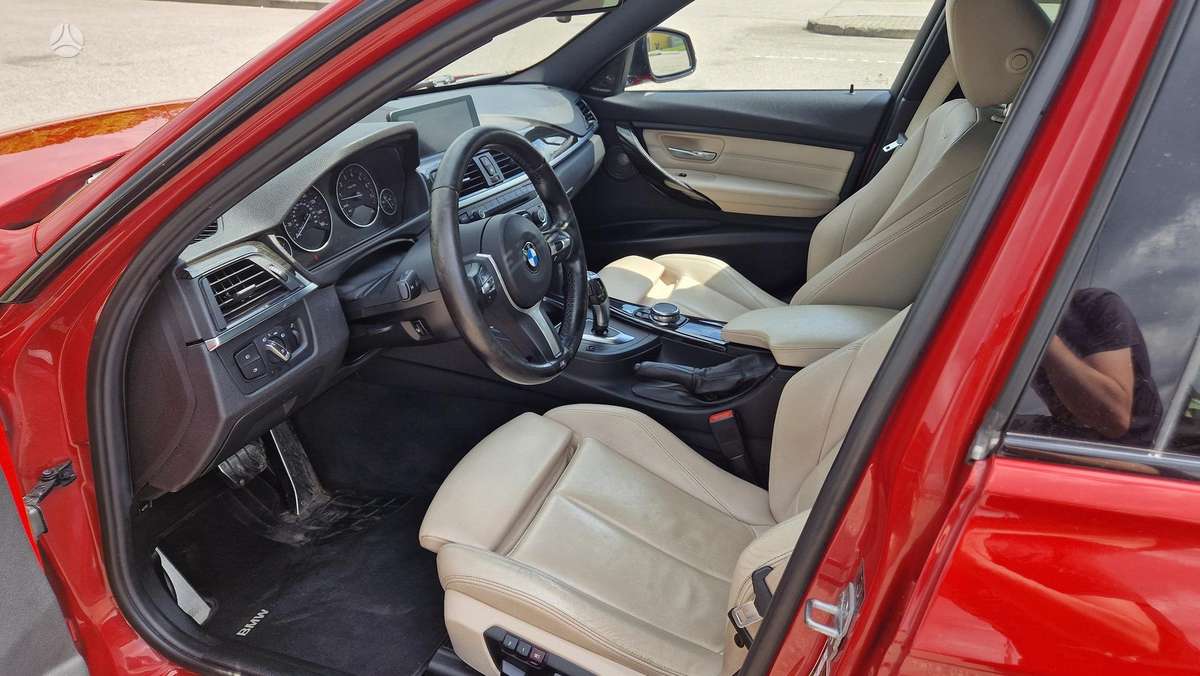 BMW 335, 3.0 l., Седан