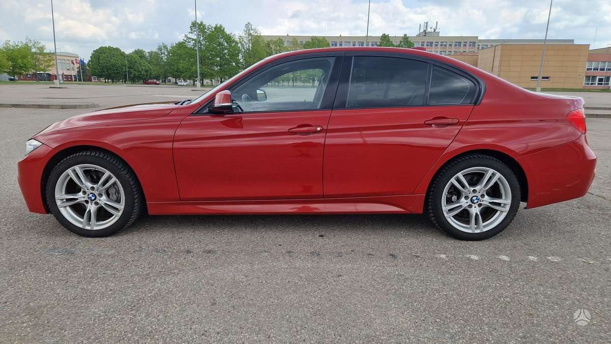 BMW 335, 3.0 l., Седан