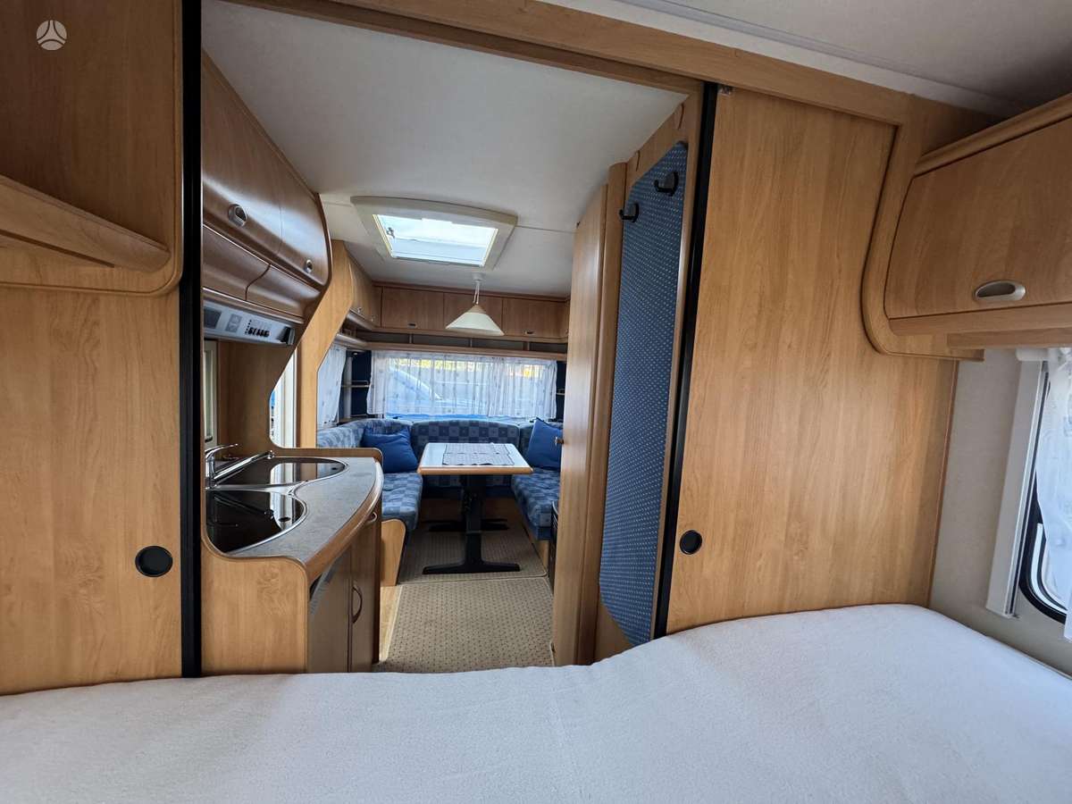 Adria Unica/Knaus, кемперы
