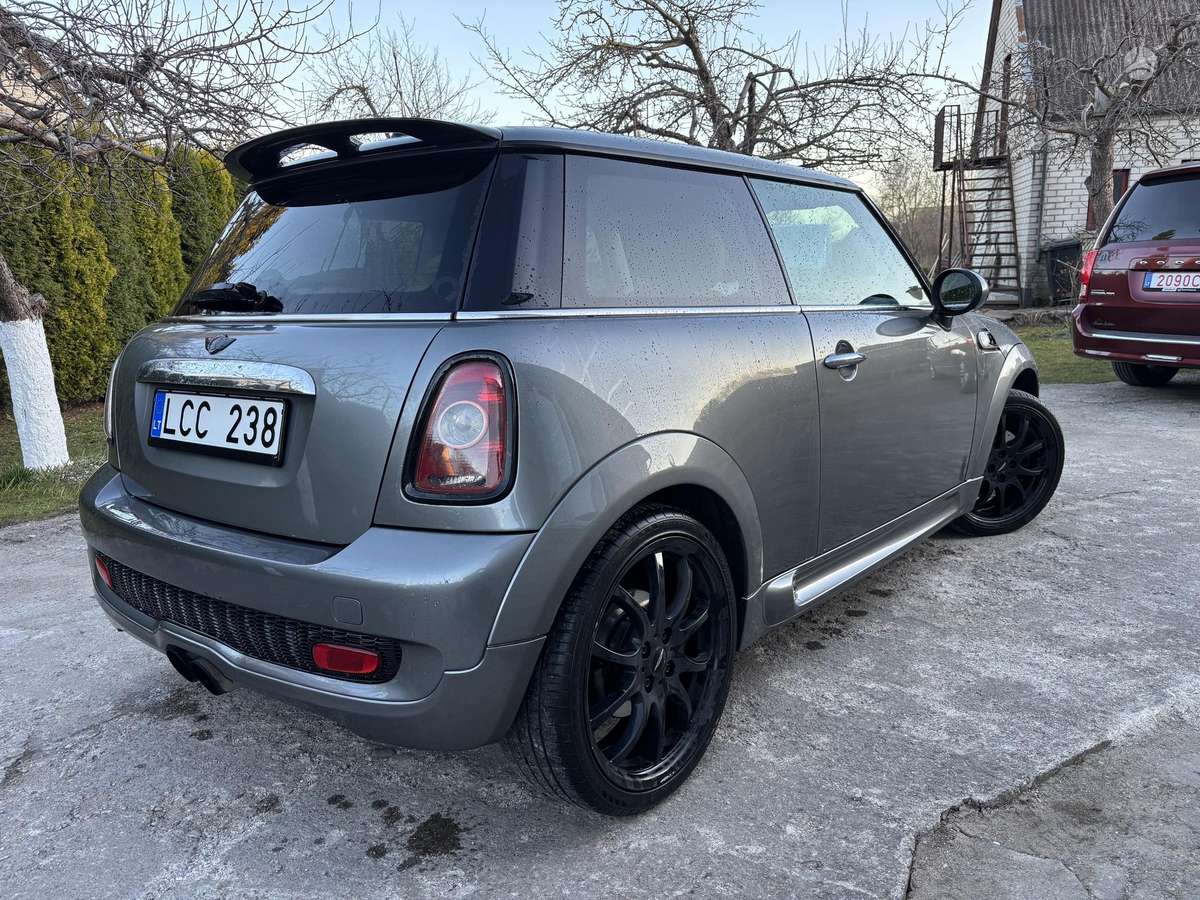 Mini Cooper S, 1.6 l., coupe