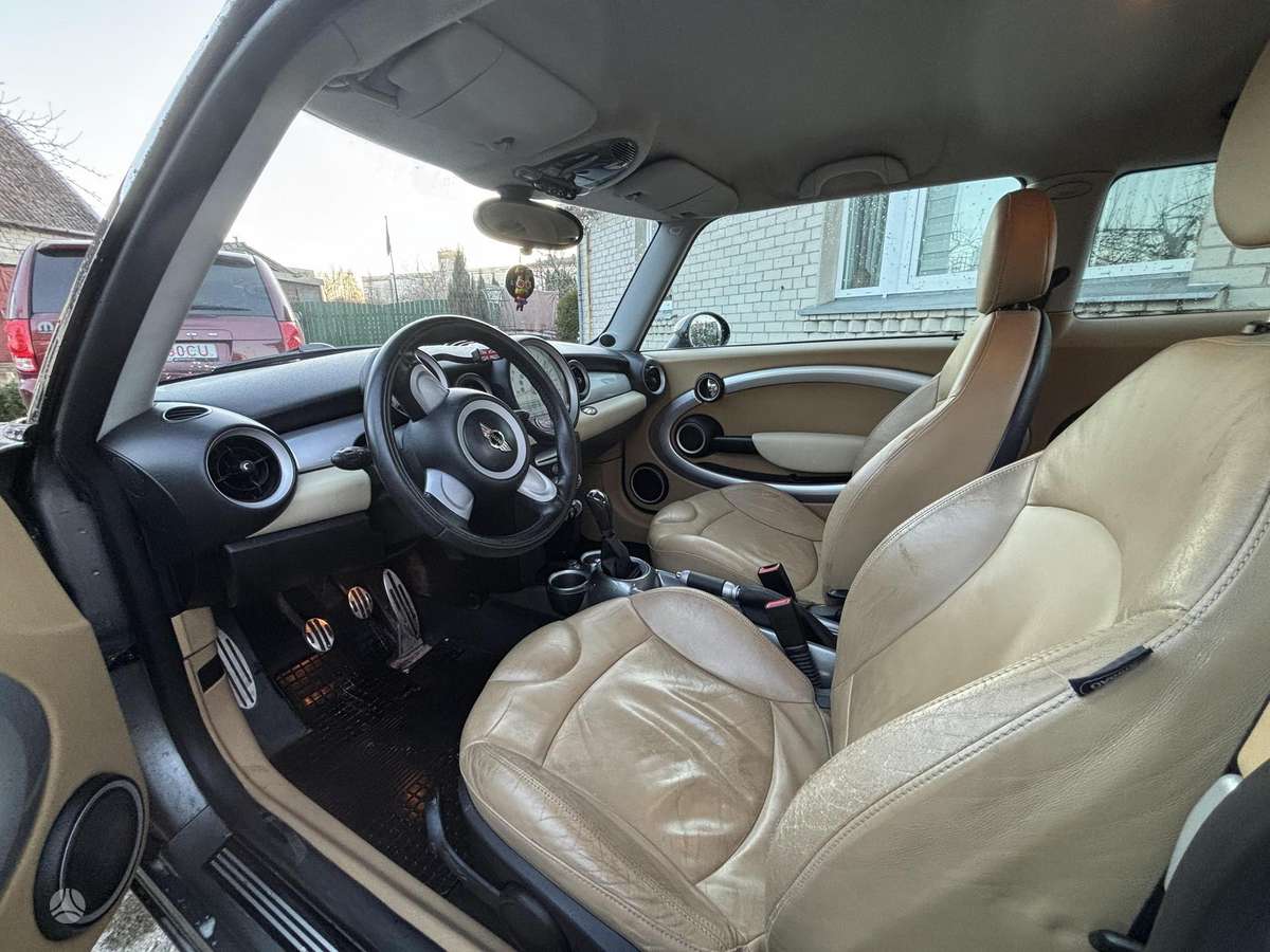 Mini Cooper S, 1.6 l., coupe