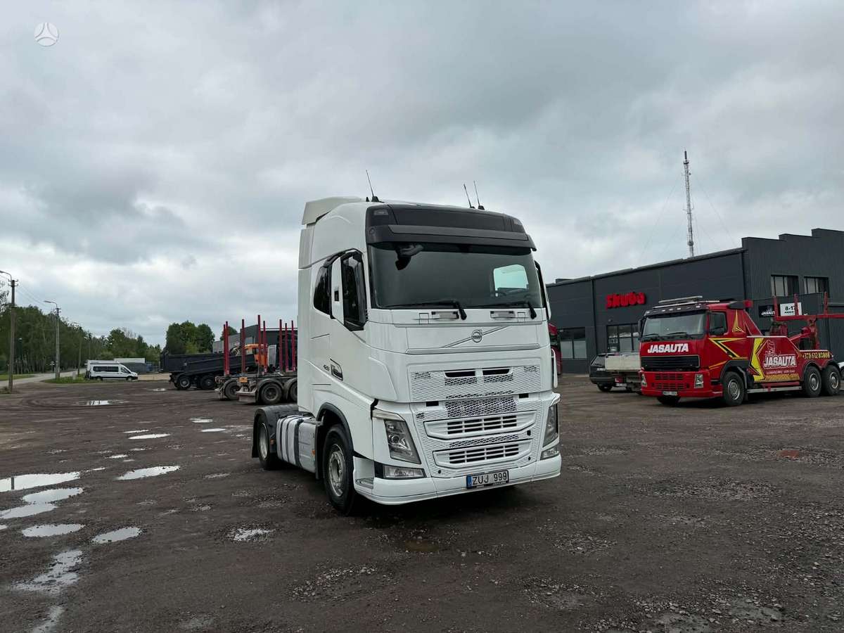 Volvo Fh, double sleeper