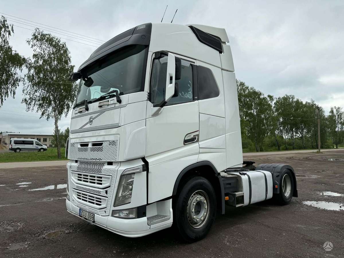 Volvo Fh, double sleeper