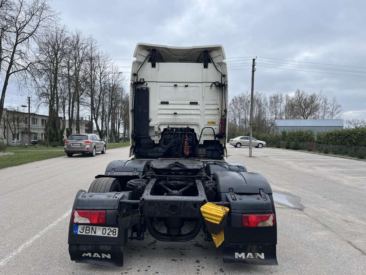 MAN TGX, double sleeper