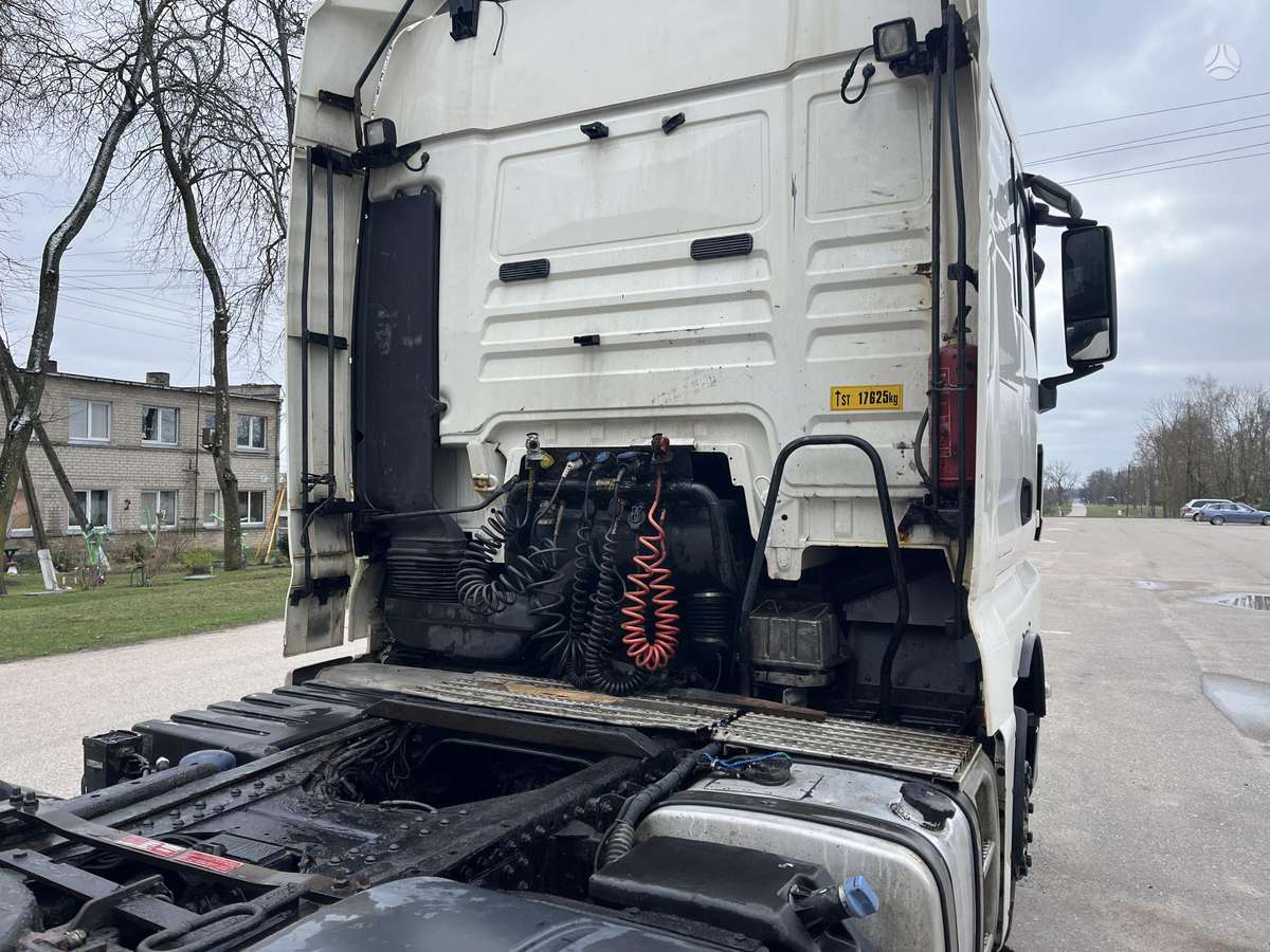 MAN TGX, 2 спальных места