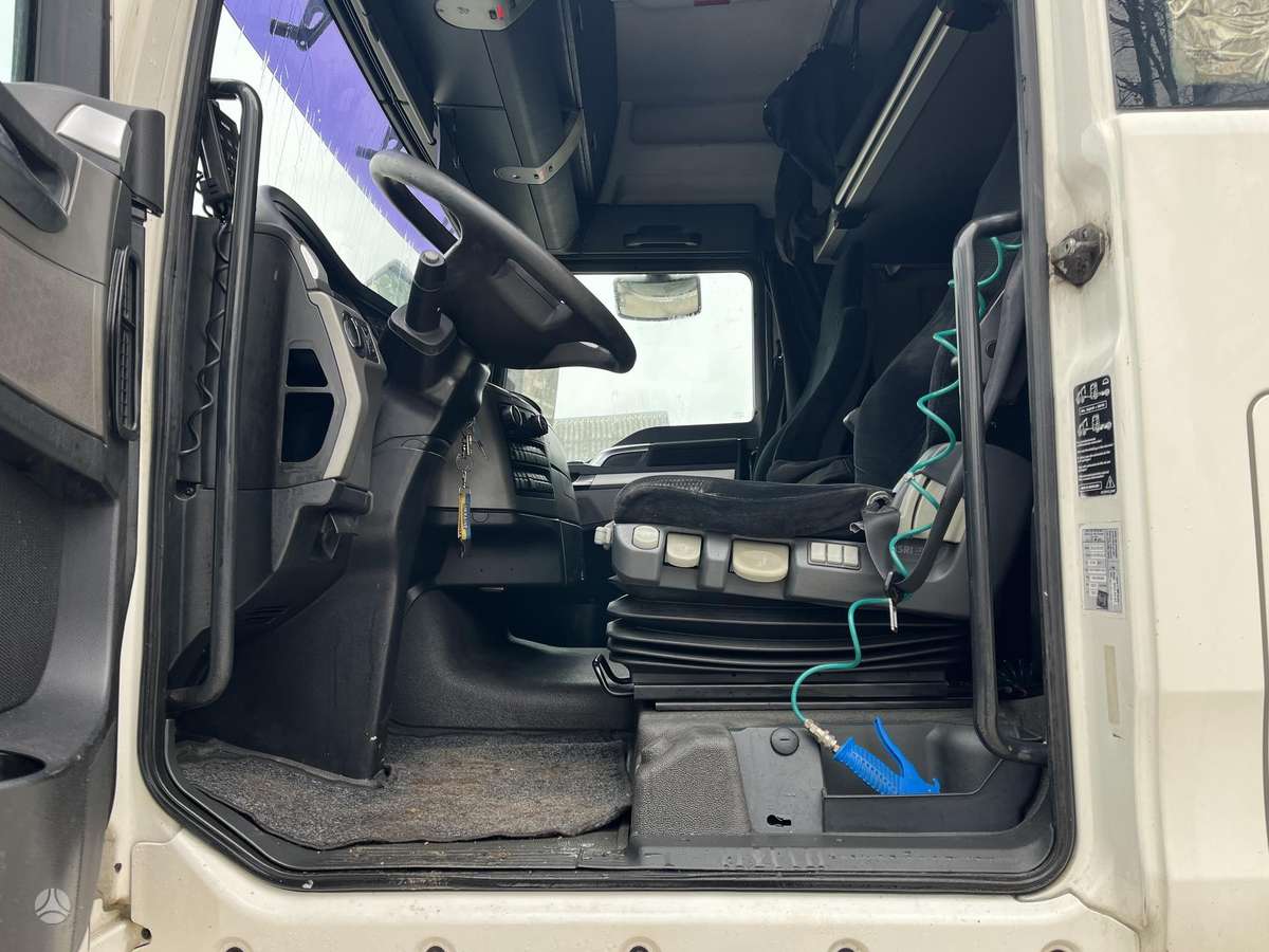 MAN TGX, double sleeper