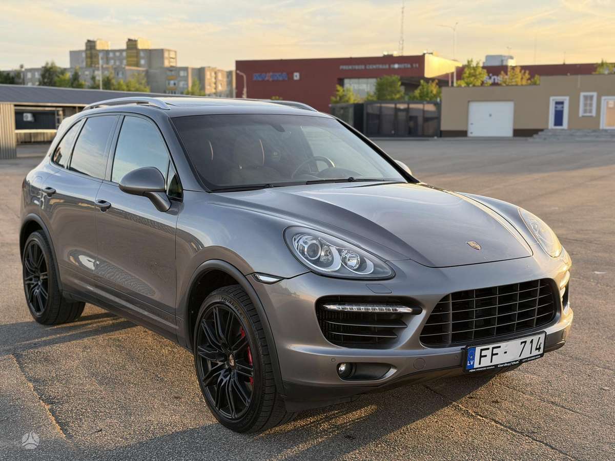 Porsche Cayenne - 3