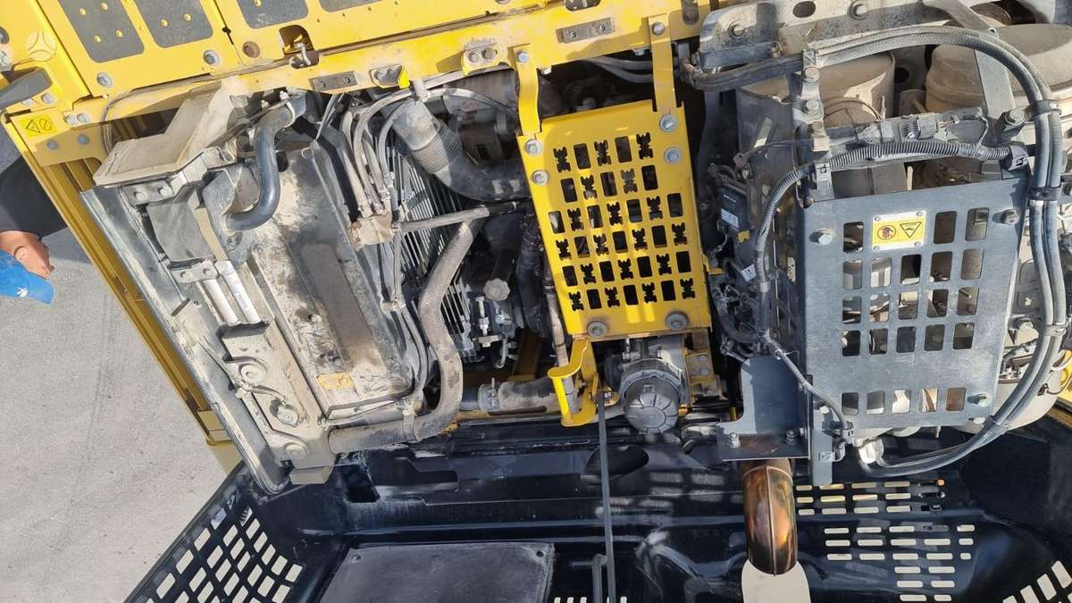 Komatsu PC 240 LC-11, экскаваторы