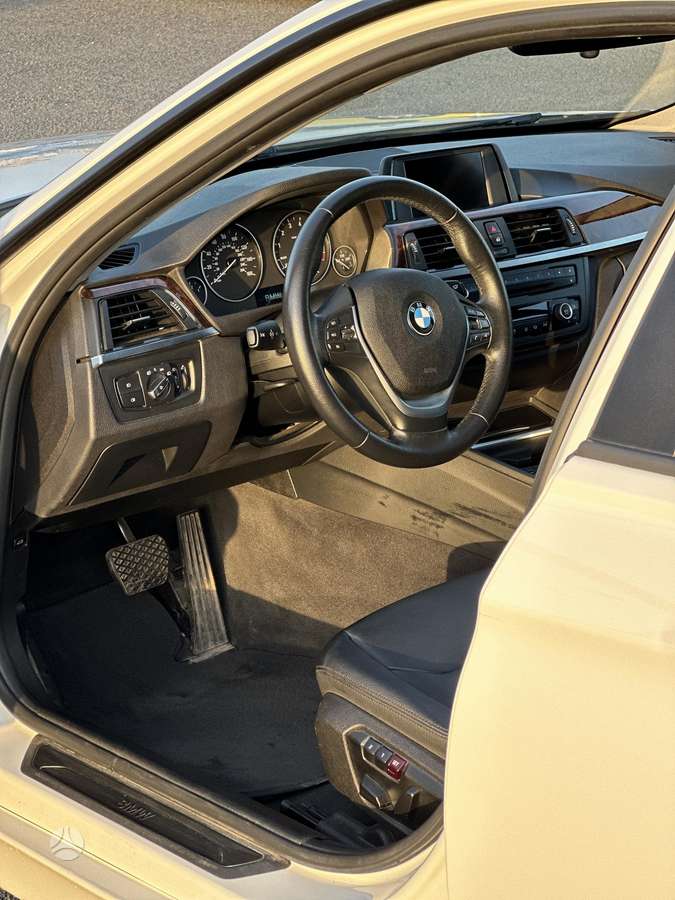 BMW 328, 2.0 l., Седан