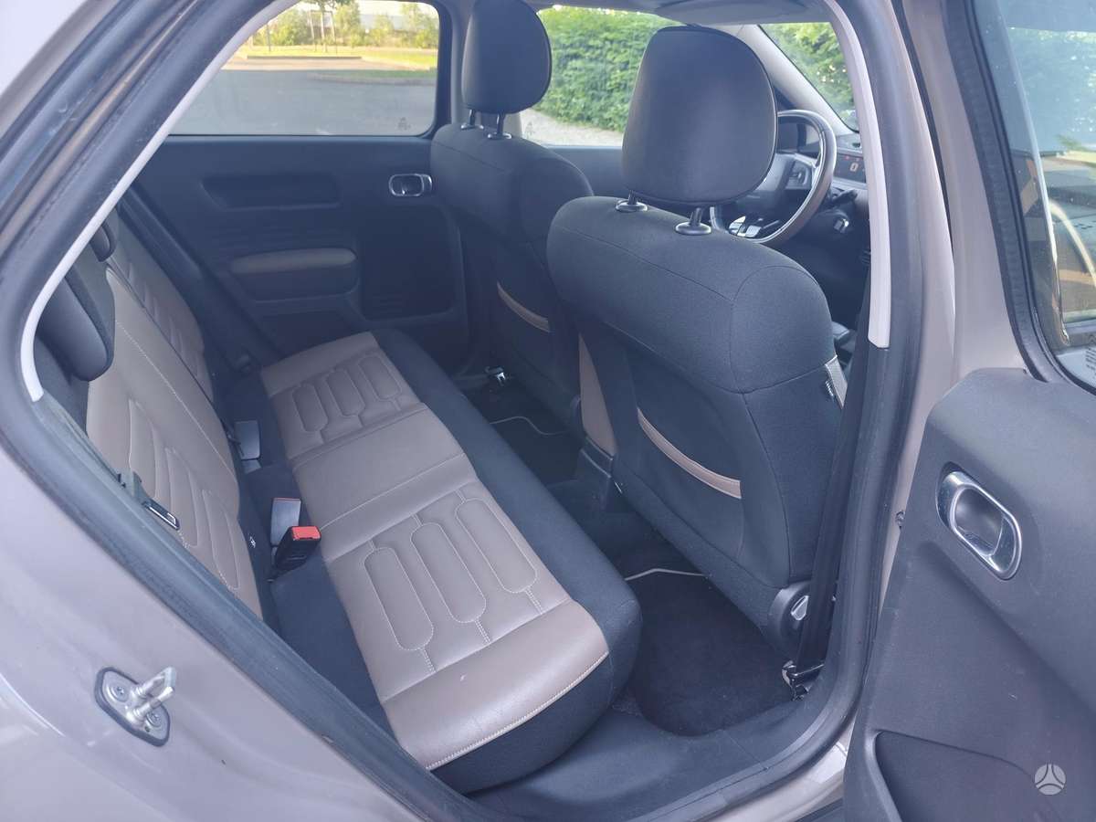 Citroen C4 Cactus, 1.6 l., hatchback