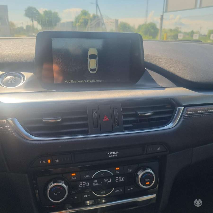 Mazda 6, 2.2 l., Седан