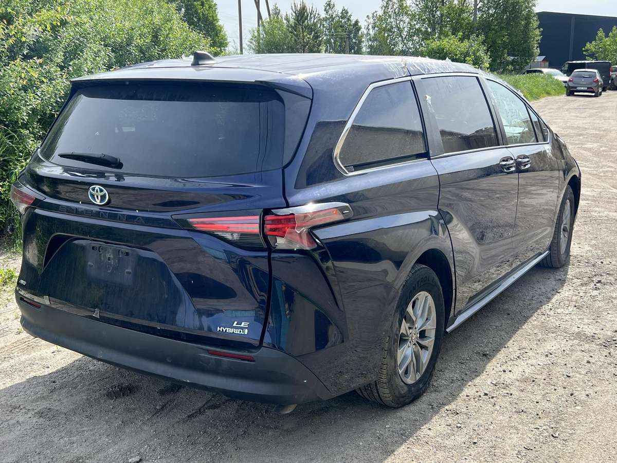 Toyota Sienna по частям. Usa dalimis