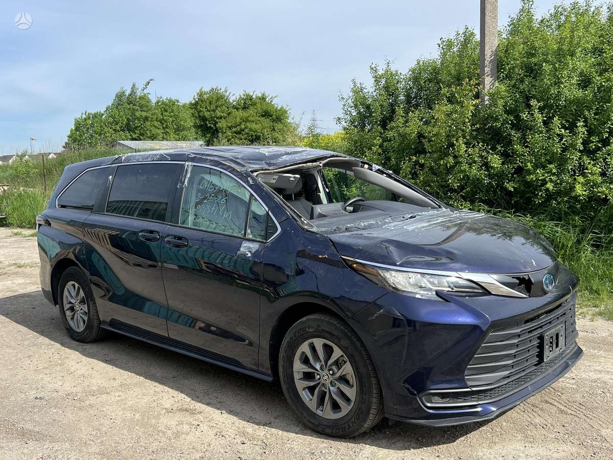 Toyota Sienna по частям. Usa dalimis