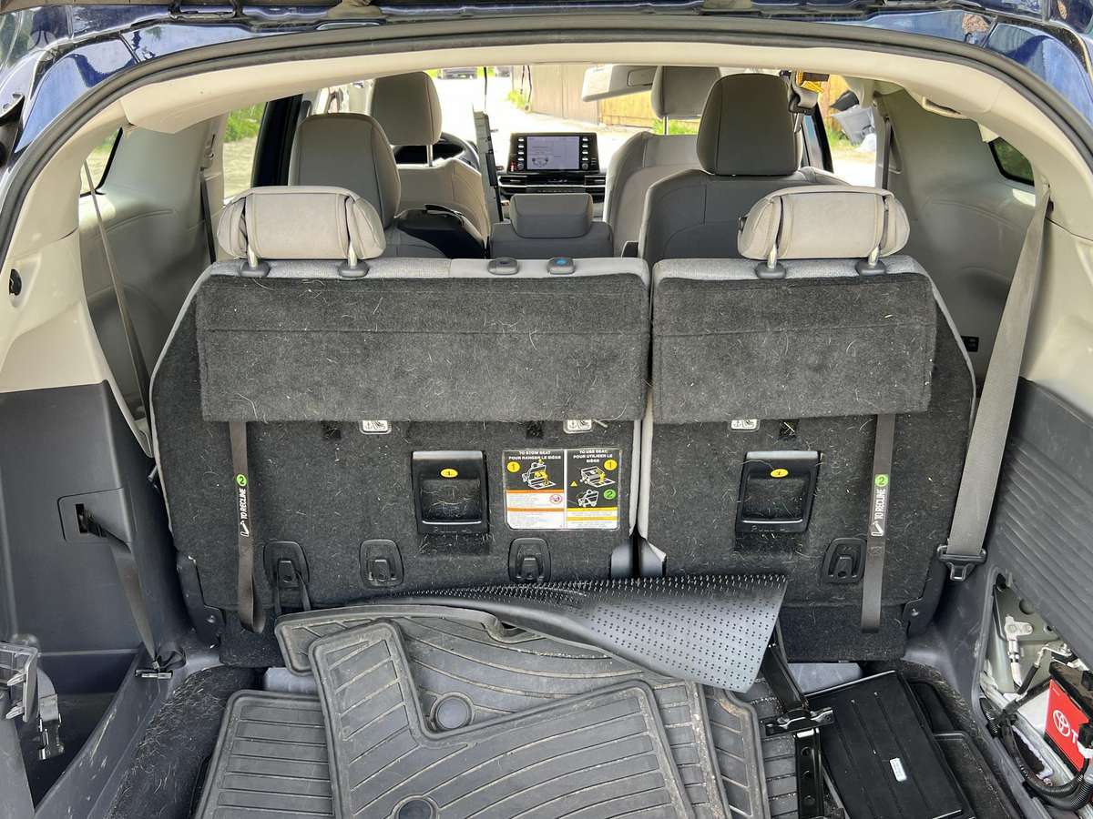 Toyota Sienna по частям. Usa dalimis