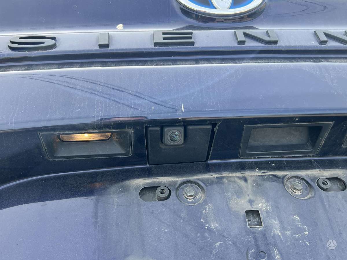 Toyota Sienna по частям. Usa dalimis