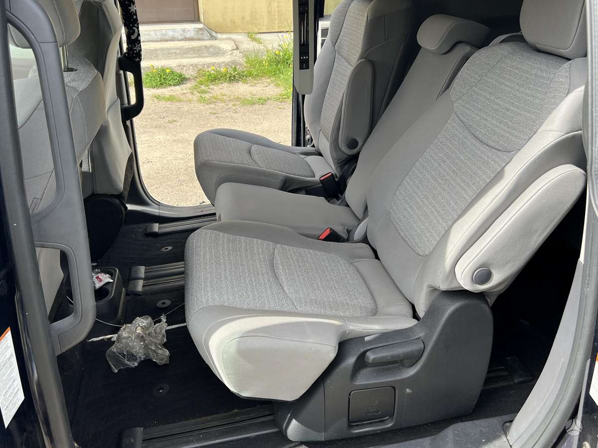 Toyota Sienna по частям. Usa dalimis