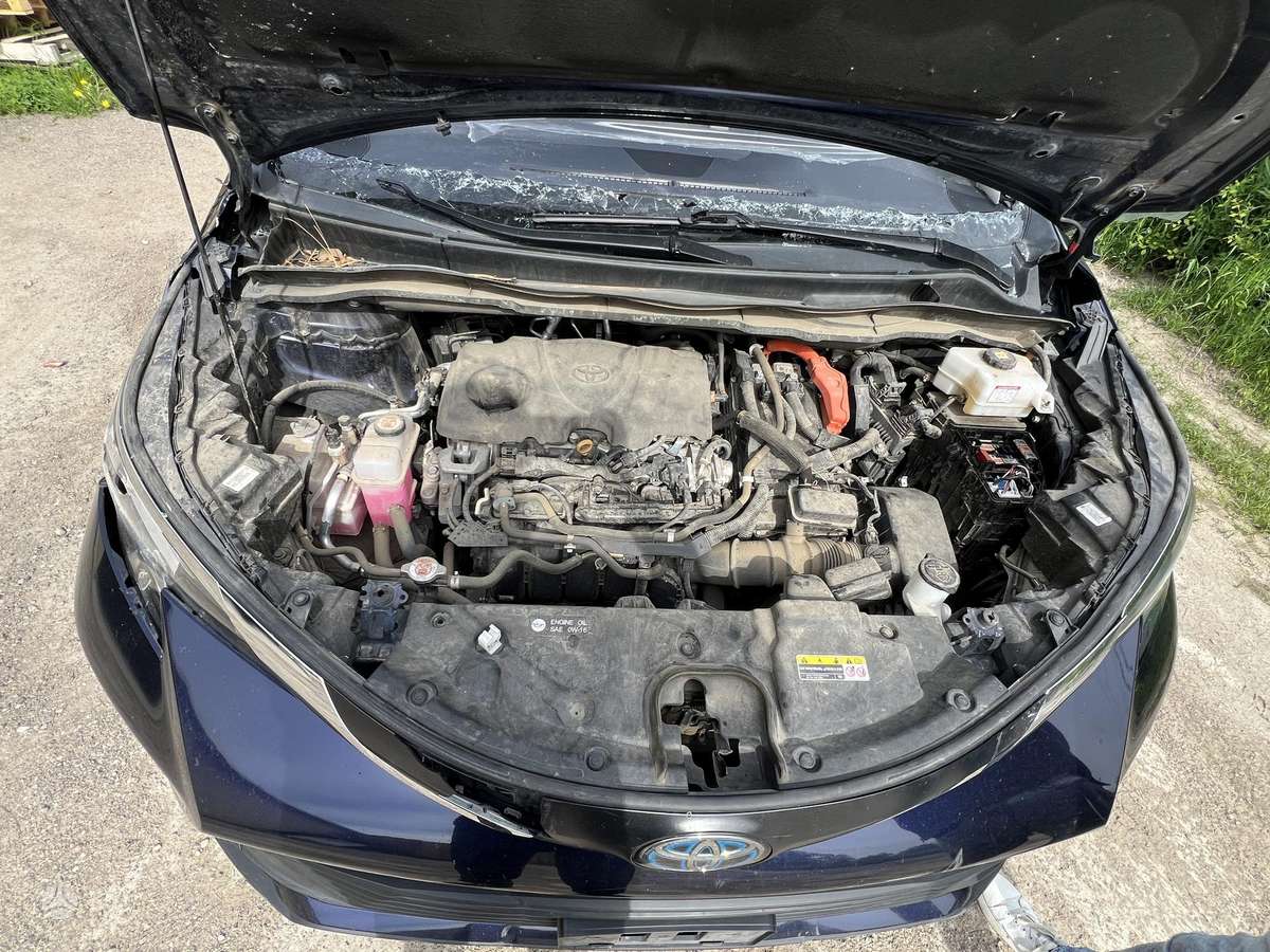 Toyota Sienna по частям. Usa dalimis