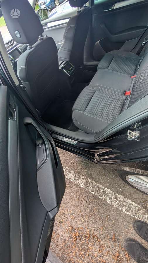 Skoda Superb, 2.0 l., wagon
