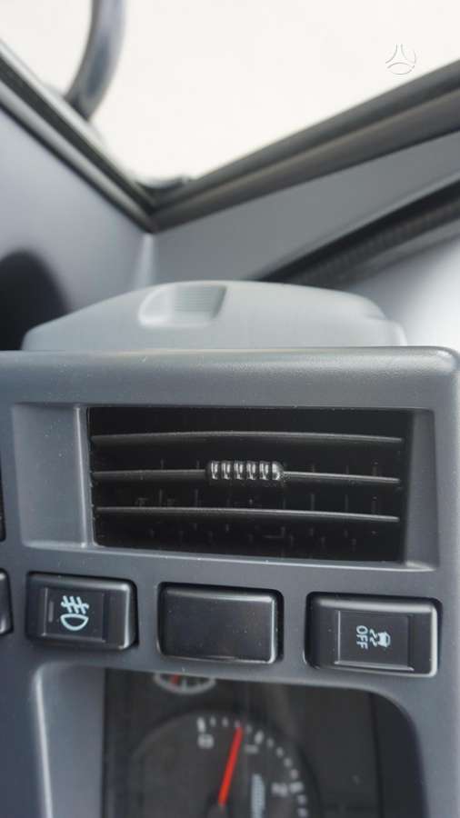 Isuzu NPR, 3.0 l., cargo van