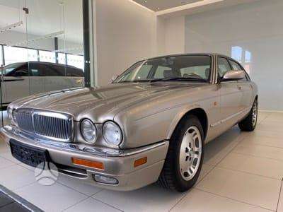 Jaguar XJ, 3.2 l., Седан