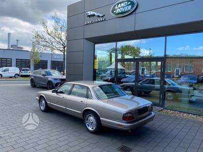 Jaguar XJ, 3.2 l., Седан