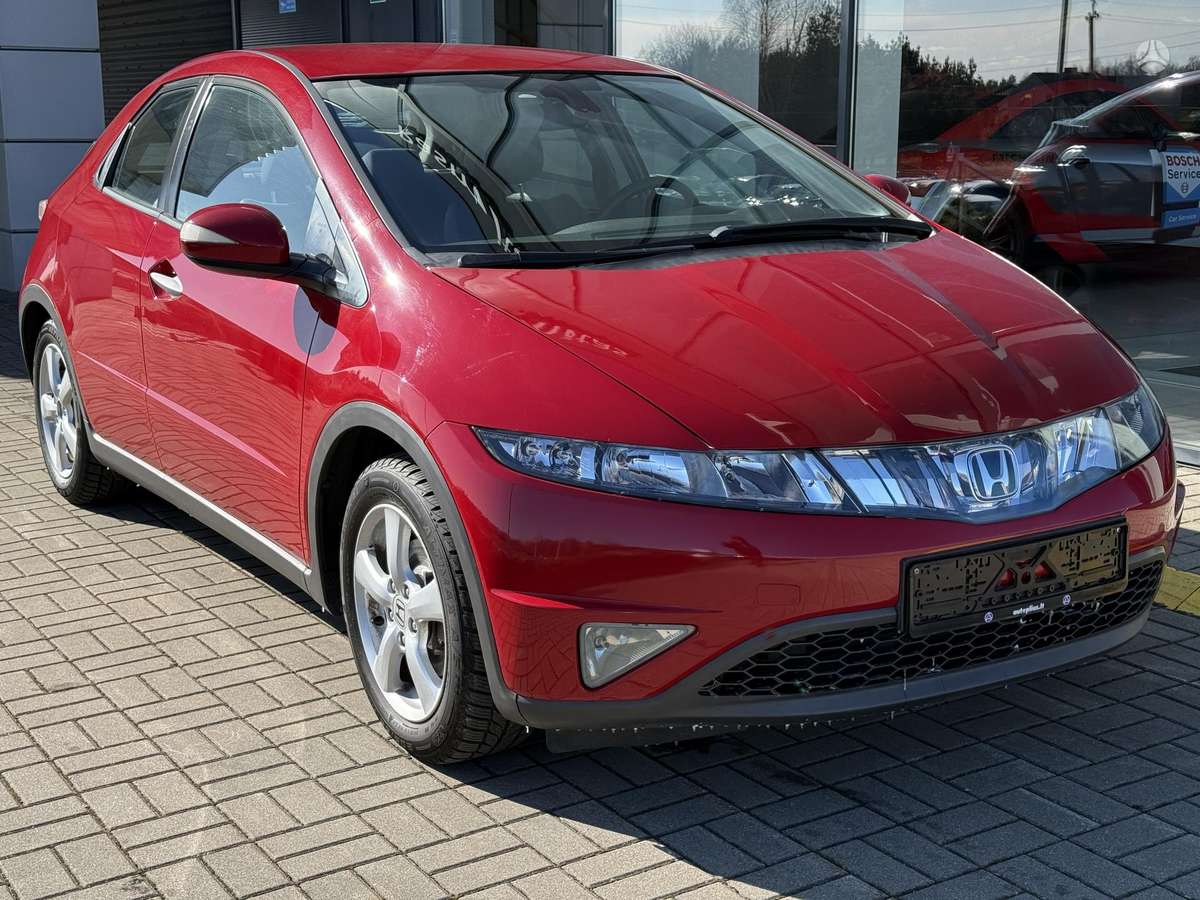 Honda Civic, 1.3 l., hatchback