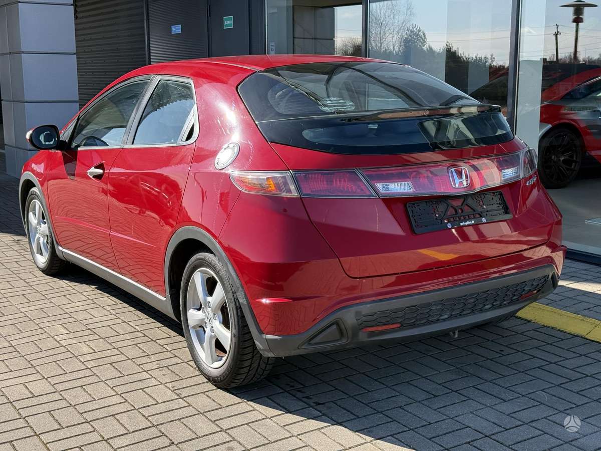 Honda Civic, 1.3 l., hatchback