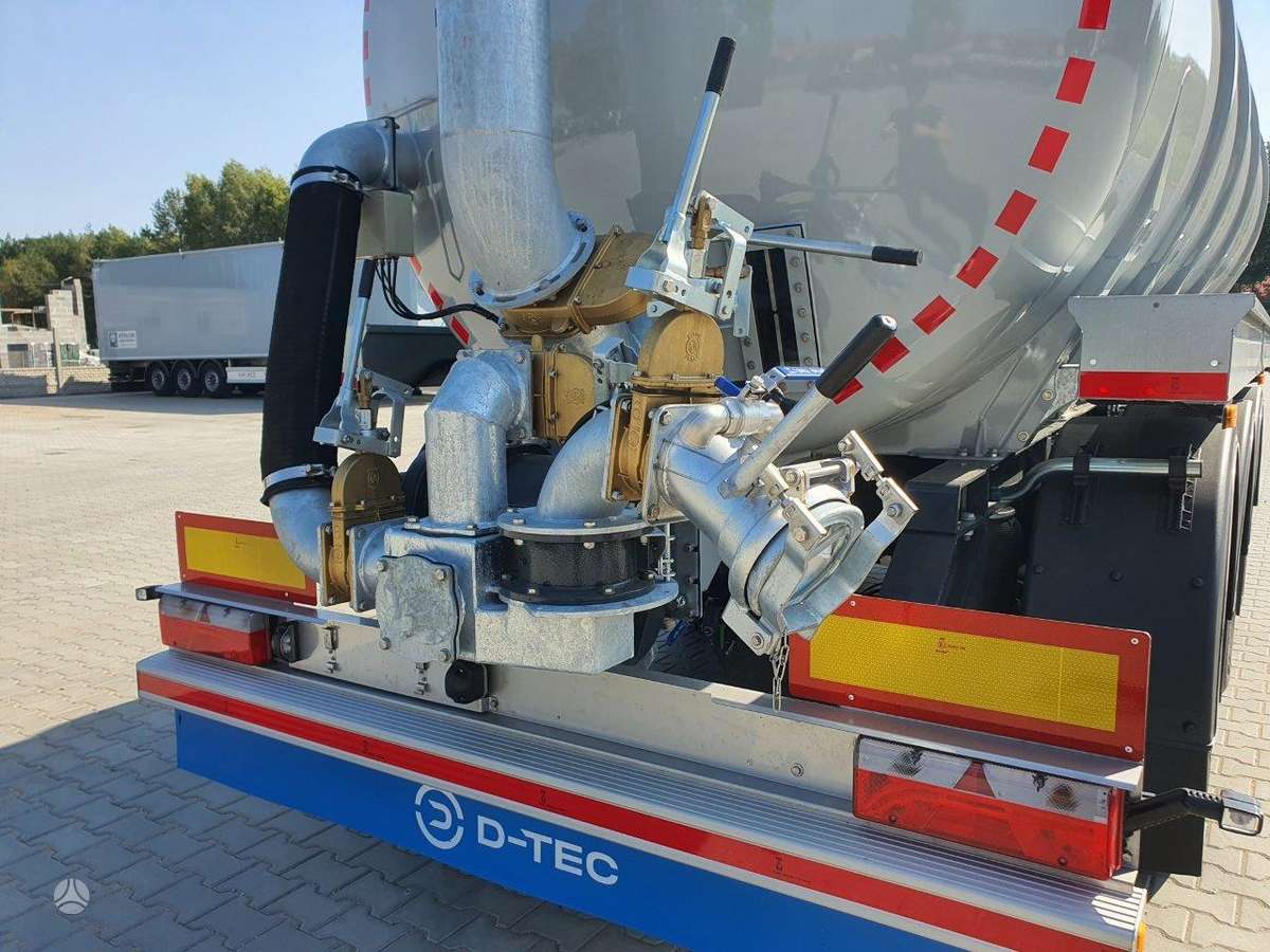 D-TEC Tank SV2011 Quickliner, cisternas