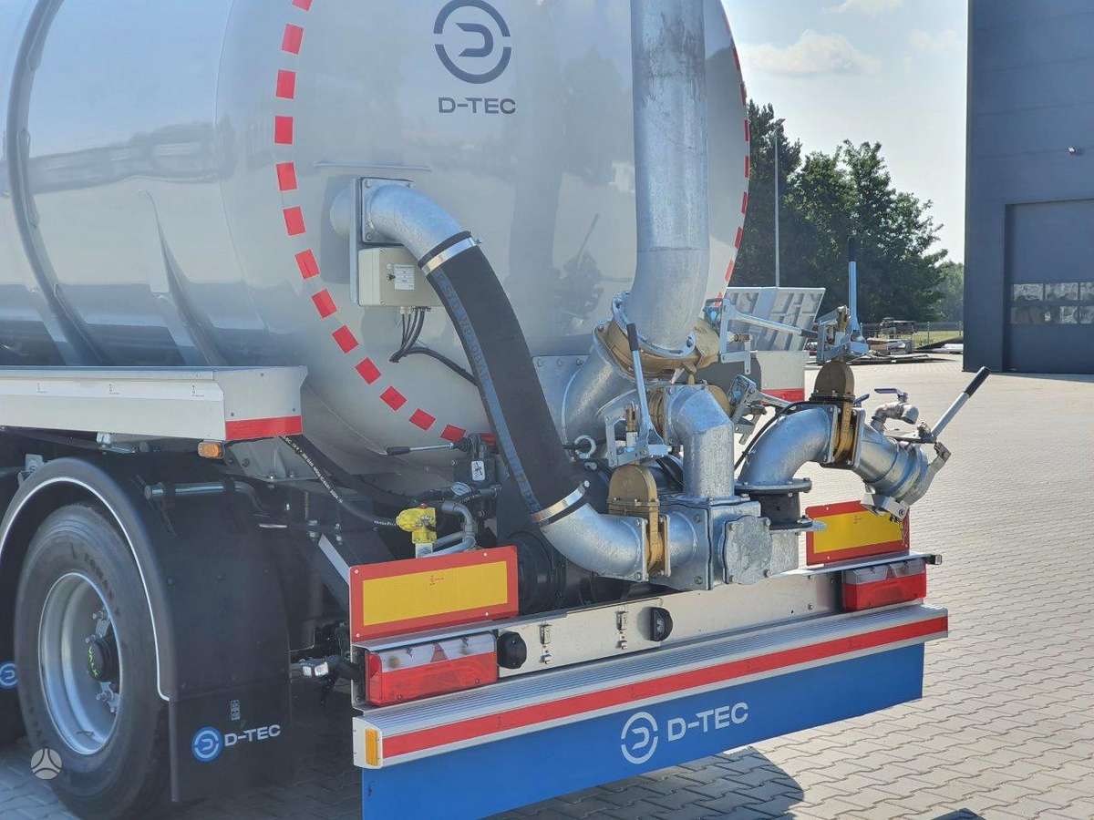 D-TEC Tank SV2011 Quickliner, tanker