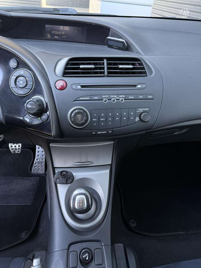 Honda Civic, 1.3 l., hatchback