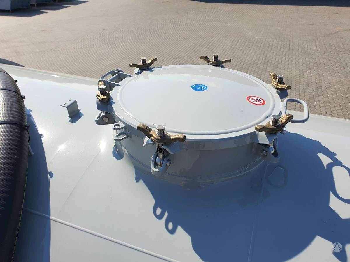 D-TEC Tank SV2011 Quickliner, cisternas