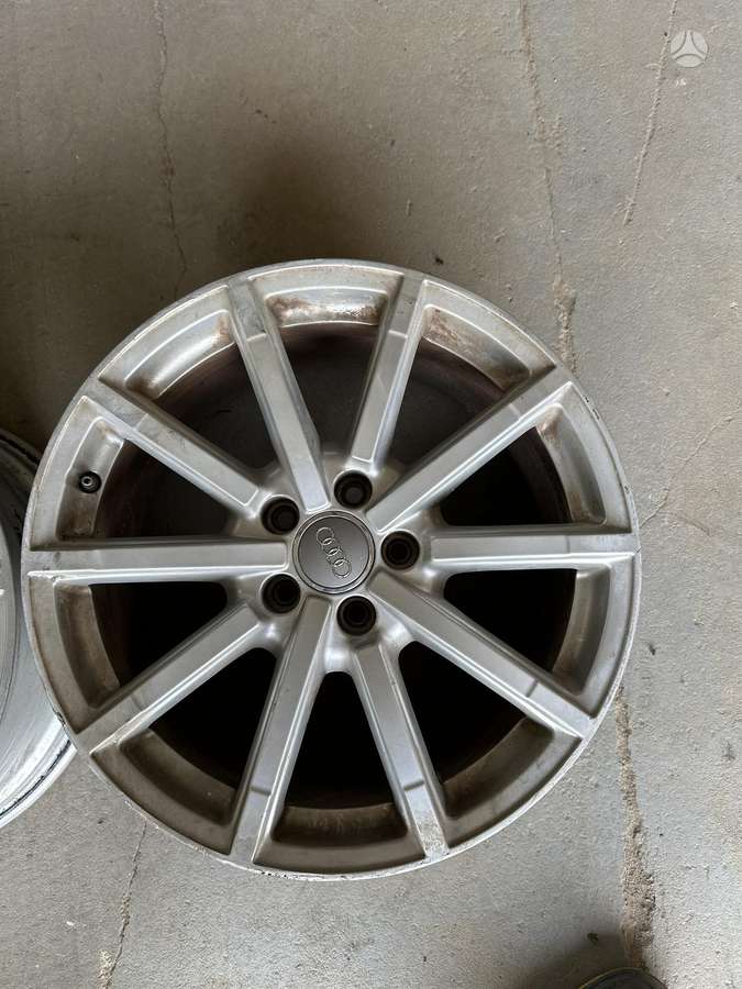 Audi, vieglmetāla, R18