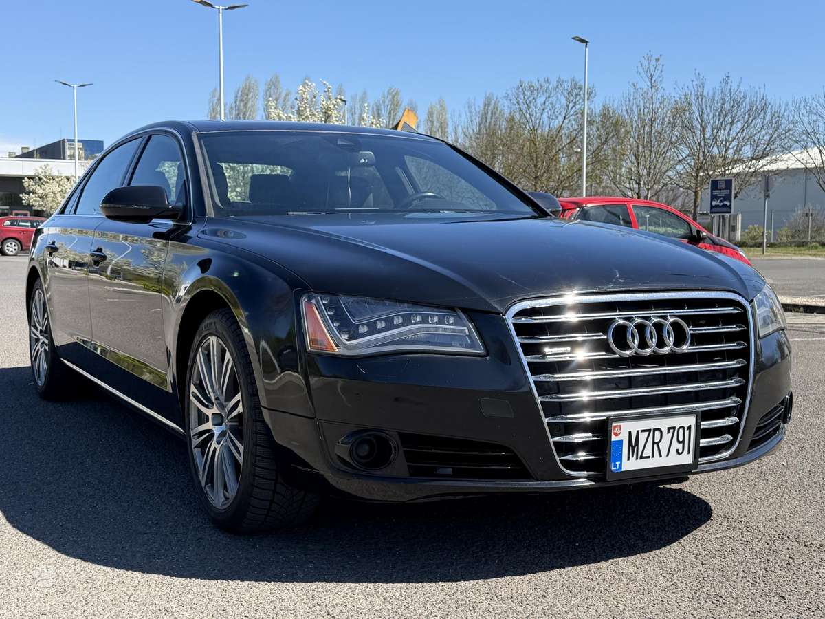 Audi A8 L, 3.0 l., Седан