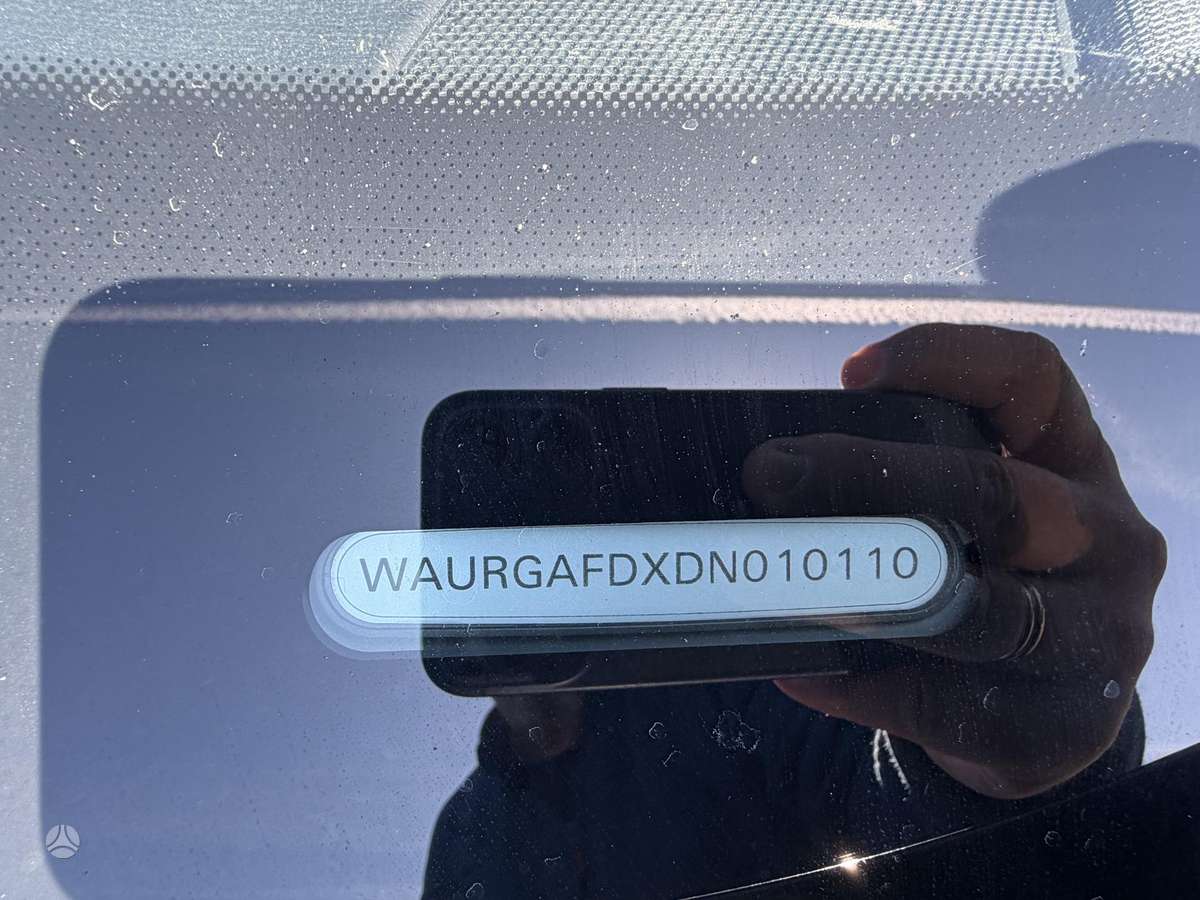 Audi A8 L, 3.0 l., Седан