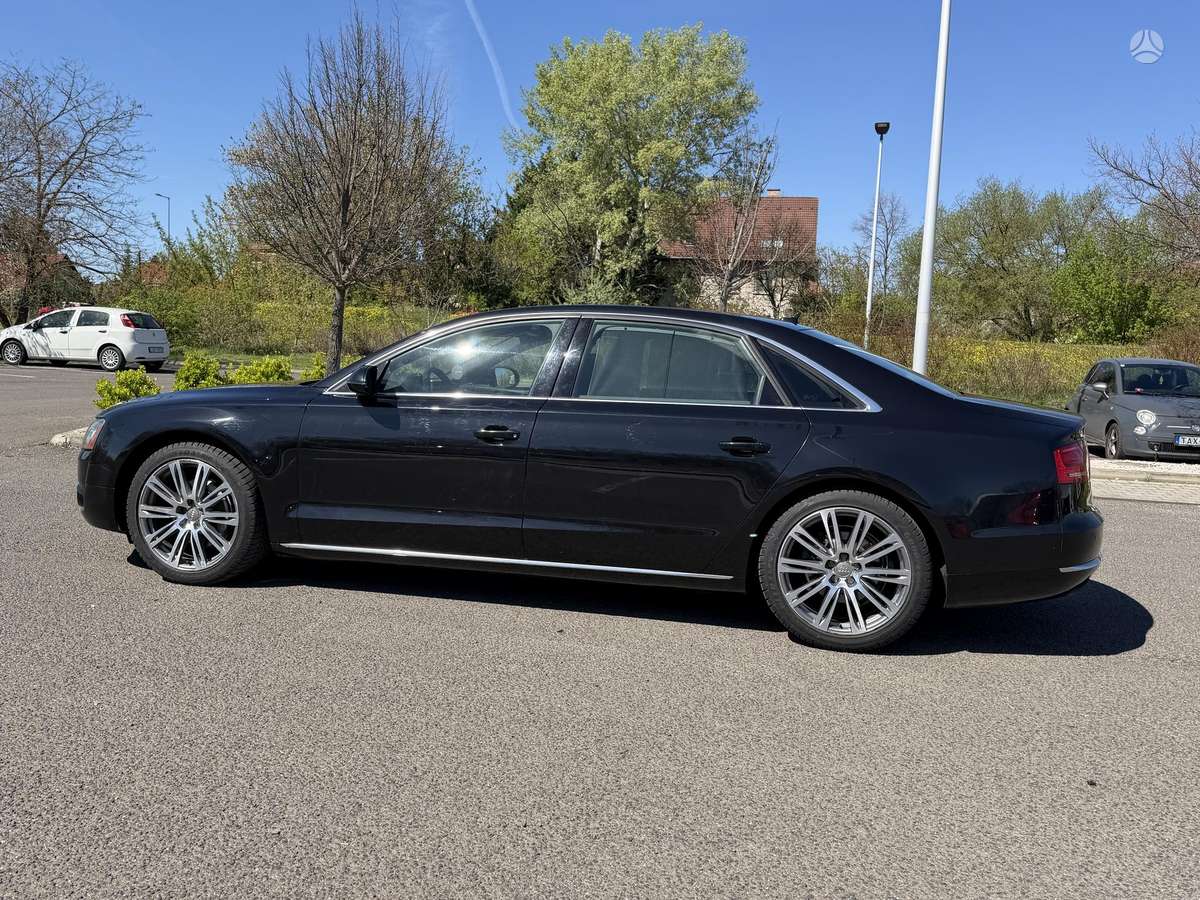Audi A8 L, 3.0 l., Седан