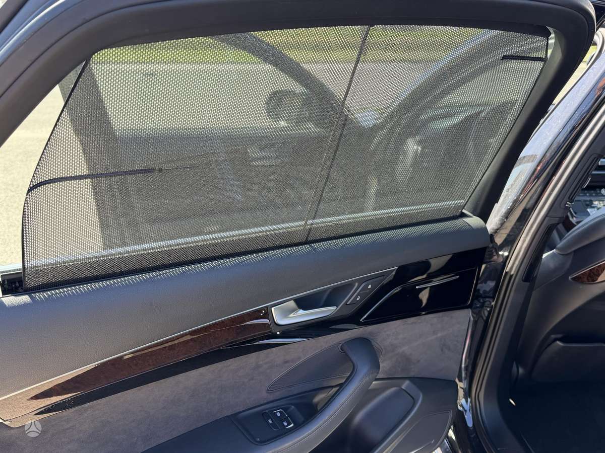 Audi A8 L, 3.0 l., Седан