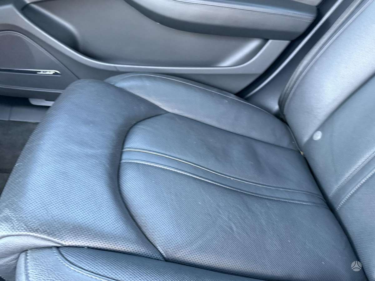 Audi A8 L, 3.0 l., Седан