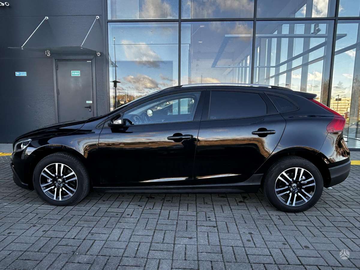 Volvo V40 Cross Country - 3